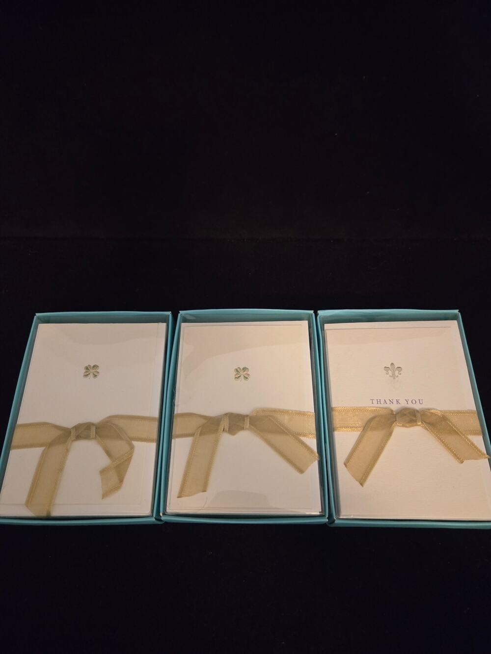 Graphique de France La Petite Presse Boxed Cards Thank You Clover Fleur de Lis
